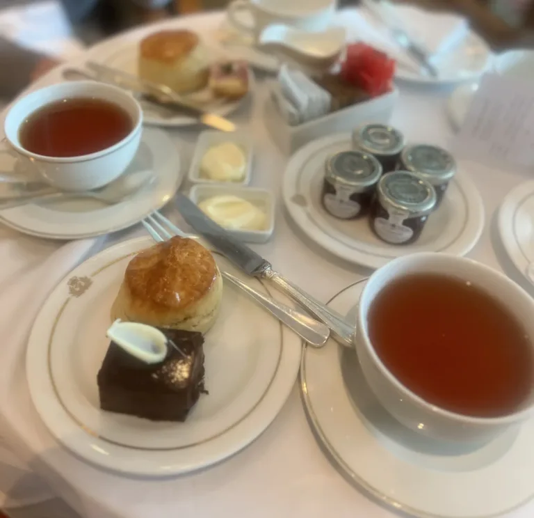 日本は着クルーズ旅行, キュナードクルーズ, Cunard afternoon tea