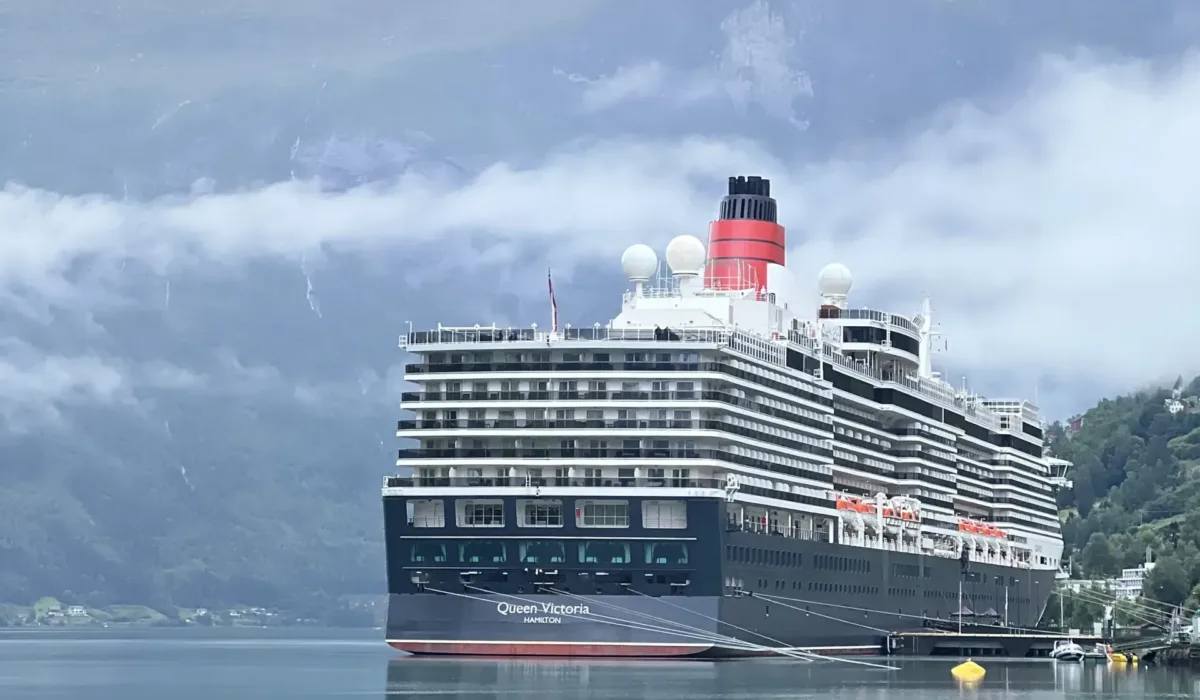 Cunard Queen Victoria, クイーン・ヴィクトリア,日本は着クルーズ旅行