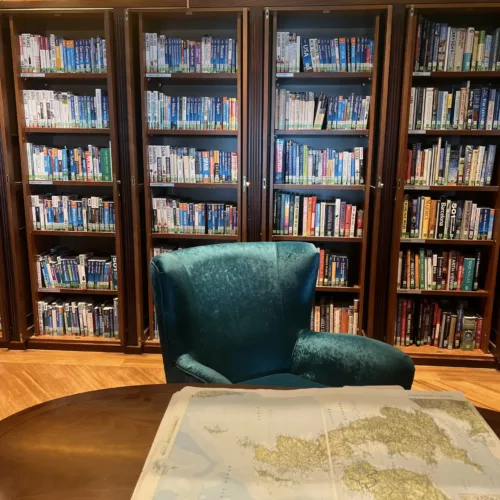 日本は着クルーズ旅行, キュナードクルーズ, Cunard library, キュナード図書館, クルーズ船上図書館